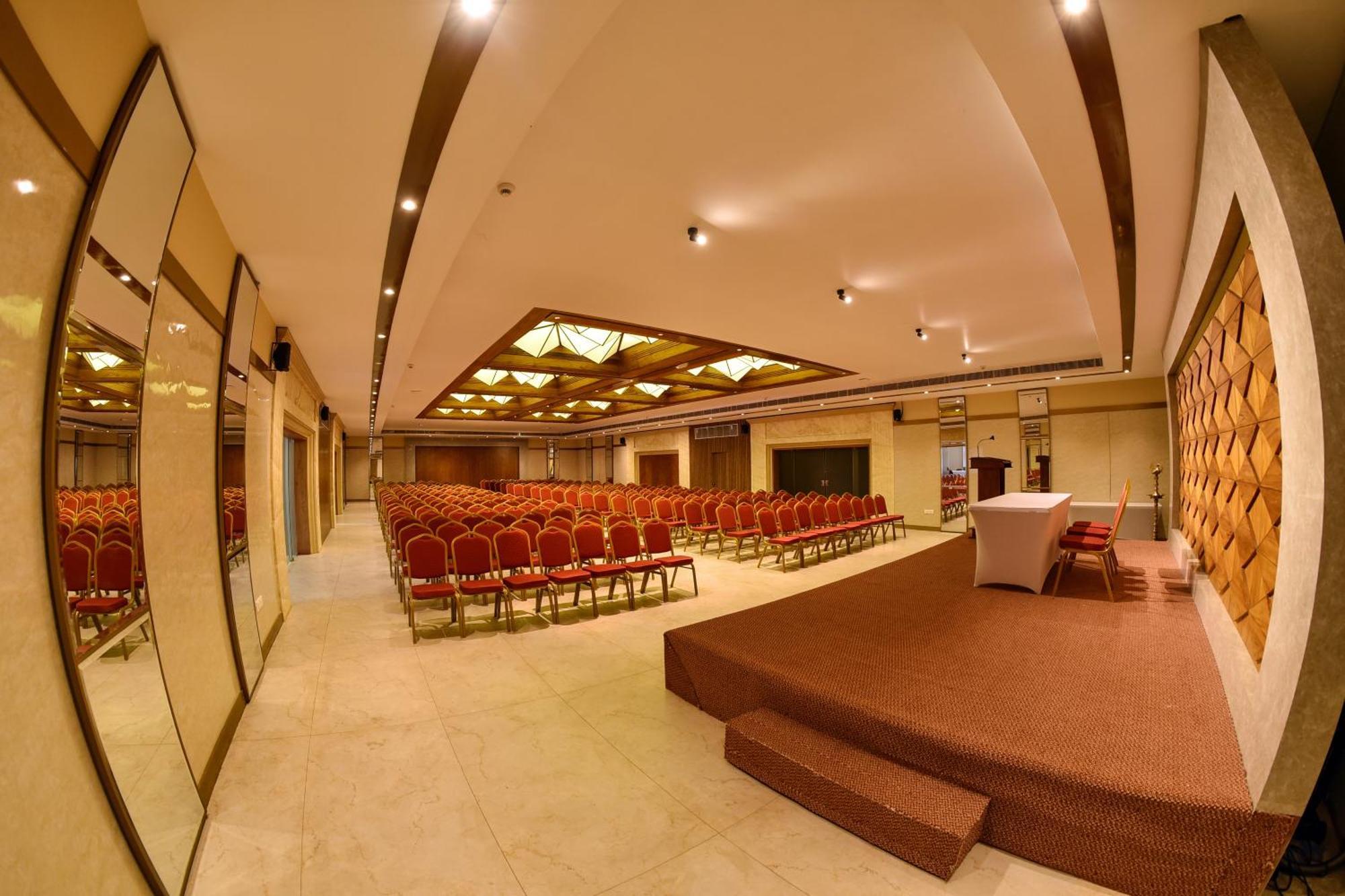 The Pearl View Hotel Mulappilangad ภายนอก รูปภาพ